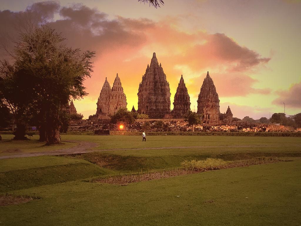 Carani Hotel Yogyakarta Kültér fotó