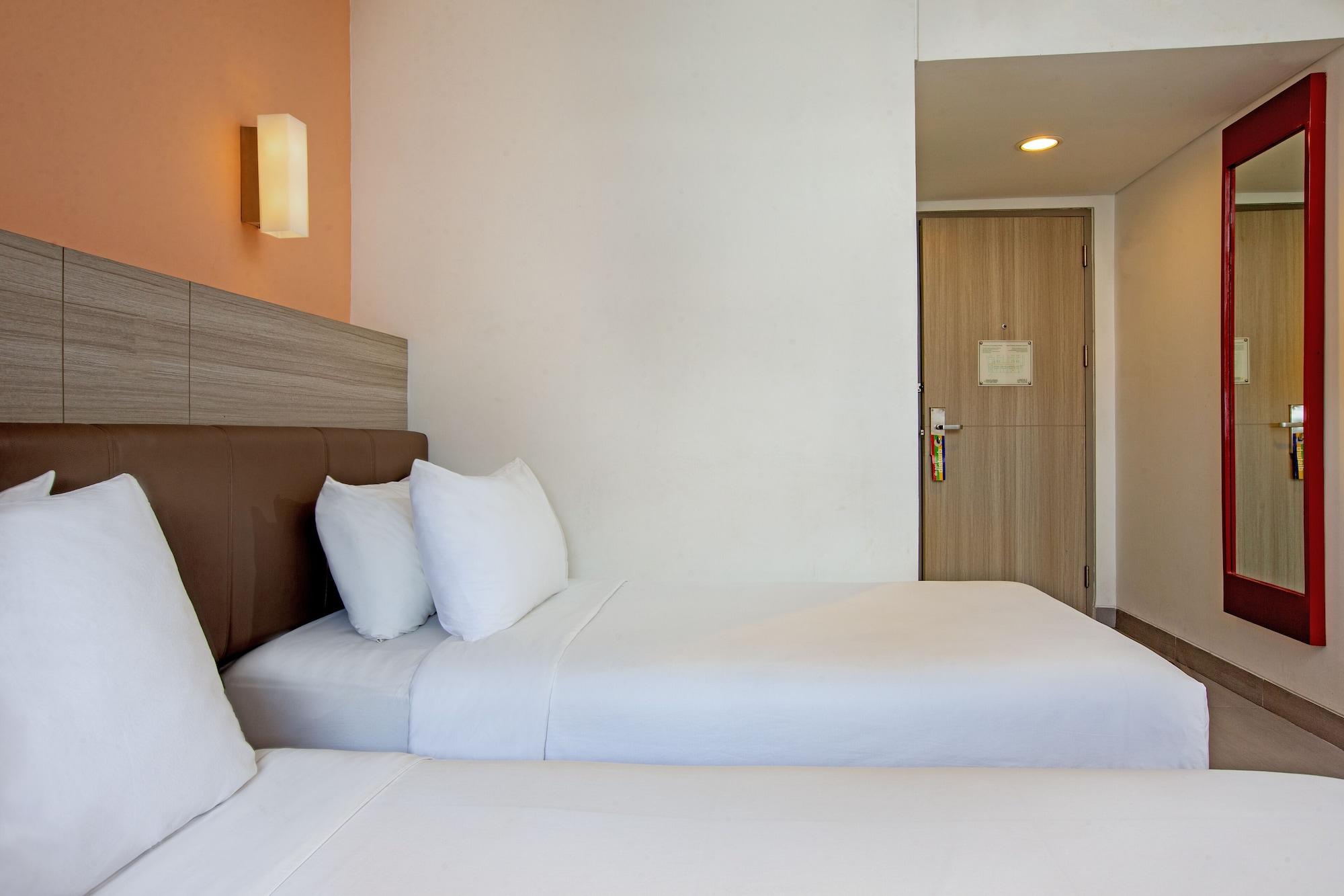 Carani Hotel Yogyakarta Kültér fotó
