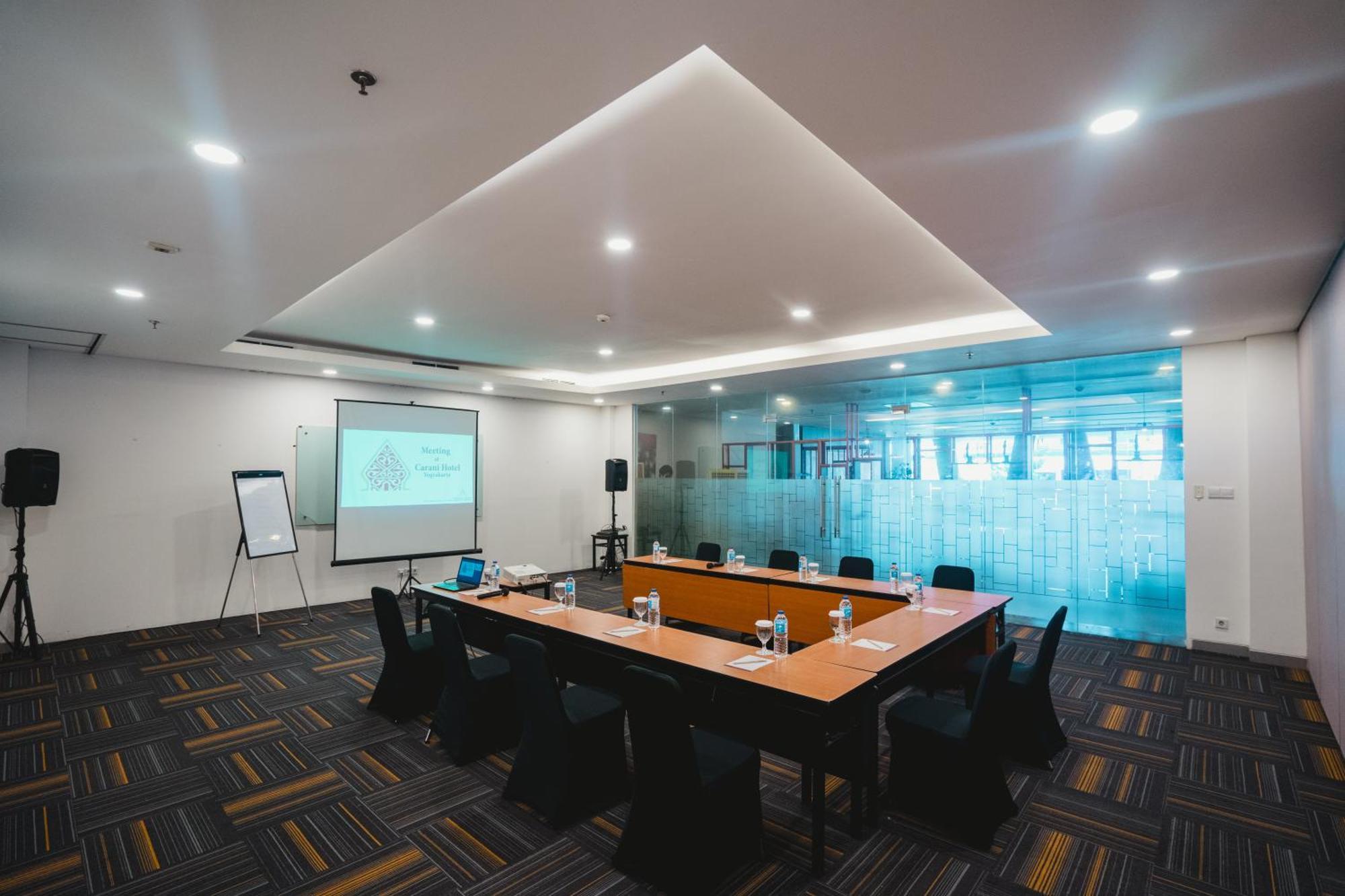 Carani Hotel Yogyakarta Kültér fotó