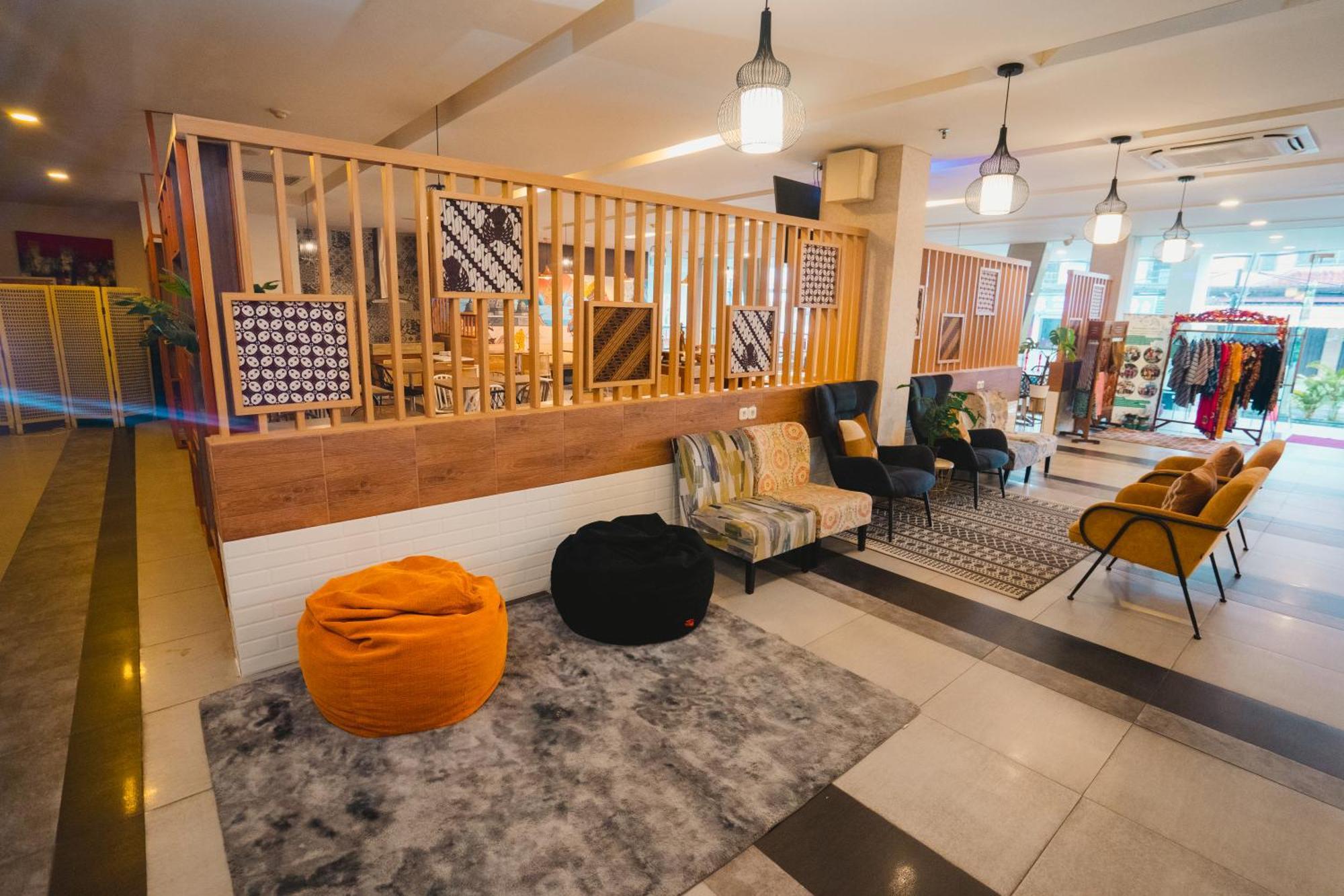 Carani Hotel Yogyakarta Kültér fotó